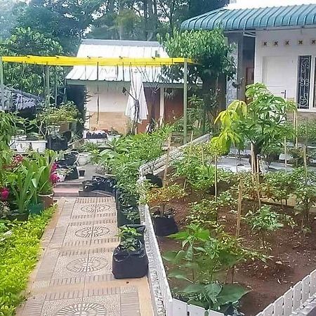 ホテル Koolkost Syariah @ Cimahpar Bogor Tegalgundil エクステリア 写真